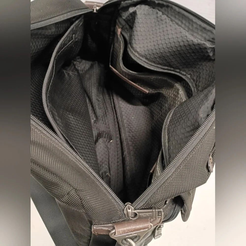 TUMI Alpha Nylon & Leather Briefcase‎ Black